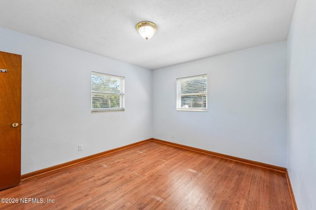 1112 BAISDEN Road, Jacksonville, FL 32218