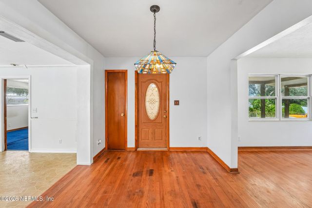 1112 BAISDEN Road, Jacksonville, FL 32218