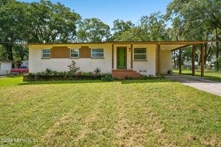 1112 BAISDEN Road, Jacksonville, FL 32218