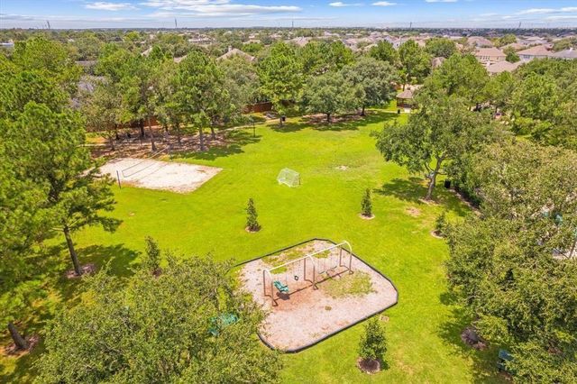 7719 Serene Wood Lane, Cypress, TX 77433