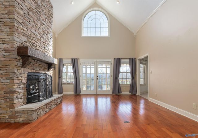 3203 Hillcrest Drive, Scottsboro, AL 35769