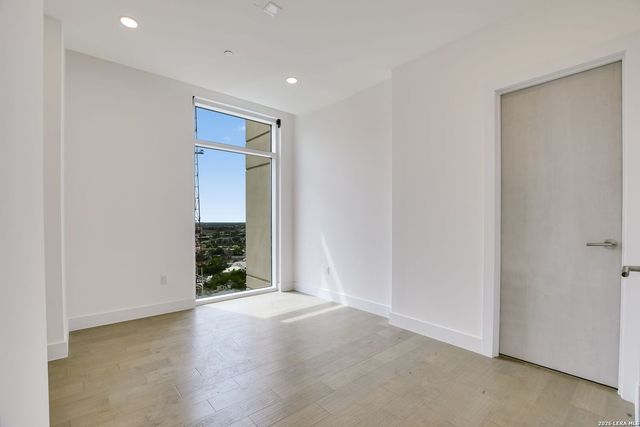 123 Lexington Ave Apt 1406, San Antonio, TX 78205