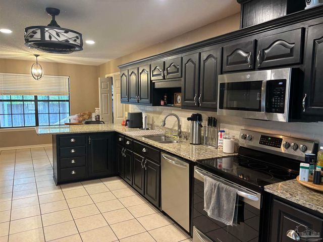 6099 Jays Way, Milton, FL 32570