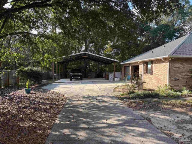 6099 Jays Way, Milton, FL 32570