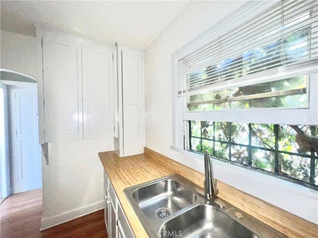 124 S Westmoreland Ave, Los Angeles, CA 90004