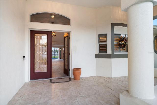 402 HARBOR VIEW LANE, Largo, FL 33770