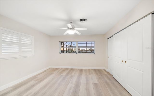 402 HARBOR VIEW LANE, Largo, FL 33770