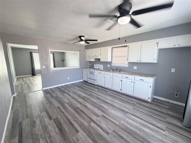 2990 Greenleaf Drive, Newalla, OK 74857