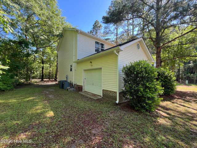 568 Bald Eagle Drive, Vass, NC 28394