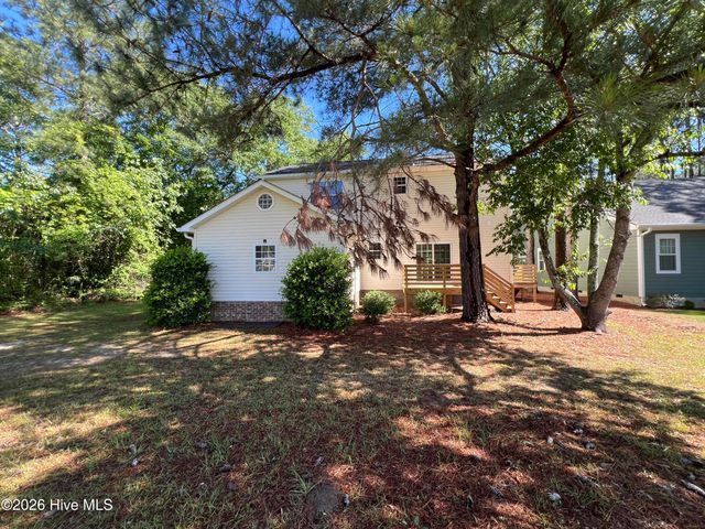 568 Bald Eagle Drive, Vass, NC 28394
