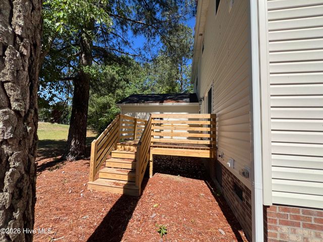 568 Bald Eagle Drive, Vass, NC 28394