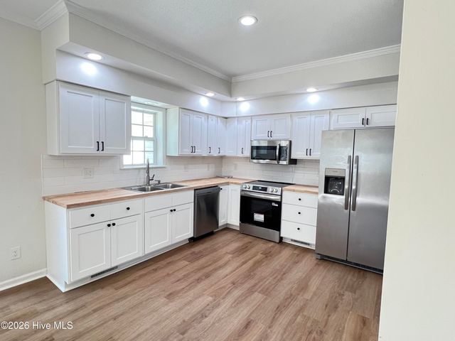 568 Bald Eagle Drive, Vass, NC 28394