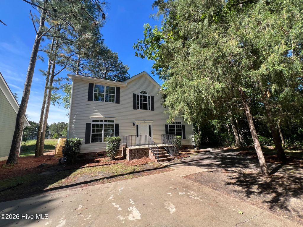 568 Bald Eagle Drive, Vass, NC 28394