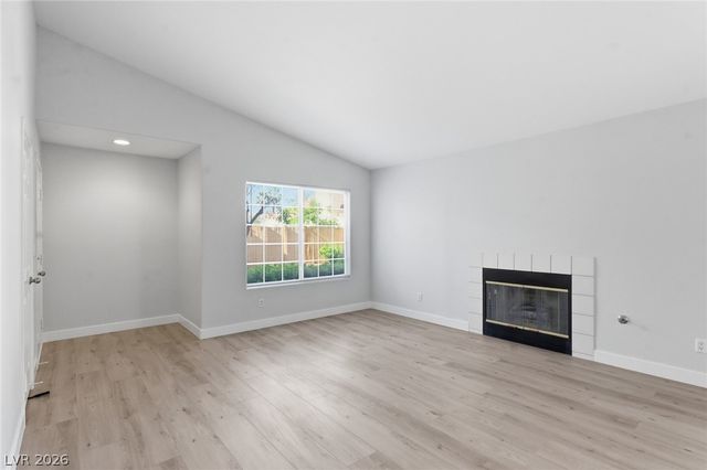 5449 Bugle Way 104, Las Vegas, NV 89108