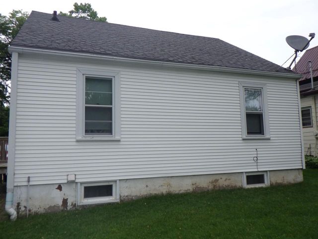 89 TORREY STREET, Clintonville, WI 54929