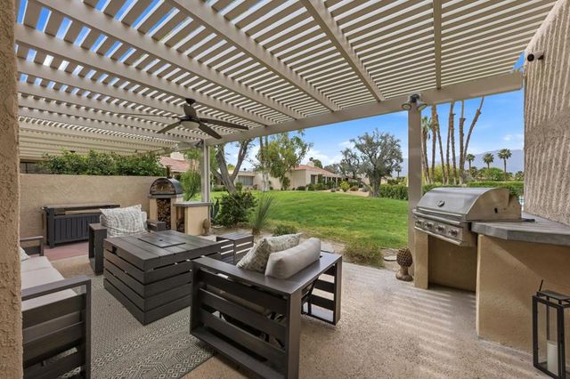 613 Desert West Drive, Rancho Mirage, CA 92270