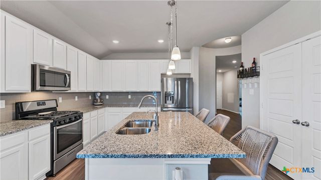 1711 Stone House, New Braunfels, TX 78132