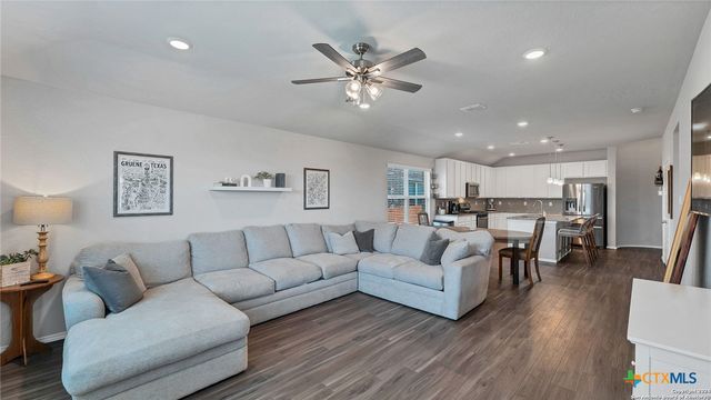 1711 Stone House, New Braunfels, TX 78132