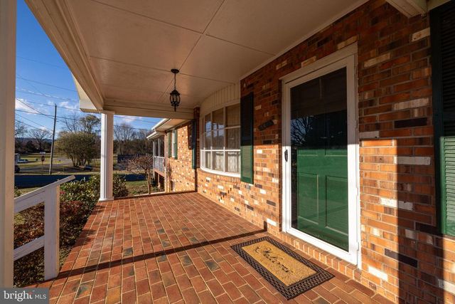 115 SUNSET DR, Stanley, VA 22851