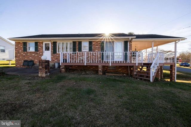 115 SUNSET DR, Stanley, VA 22851