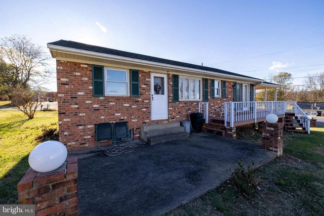 115 SUNSET DR, Stanley, VA 22851