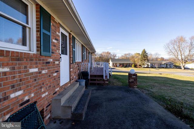 115 SUNSET DR, Stanley, VA 22851