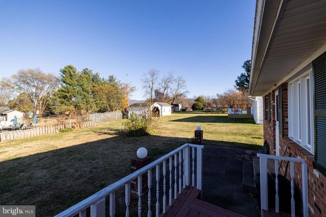 115 SUNSET DR, Stanley, VA 22851