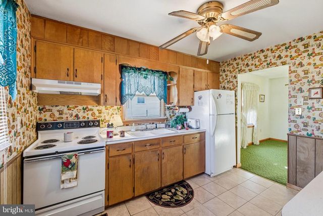 115 SUNSET DR, Stanley, VA 22851