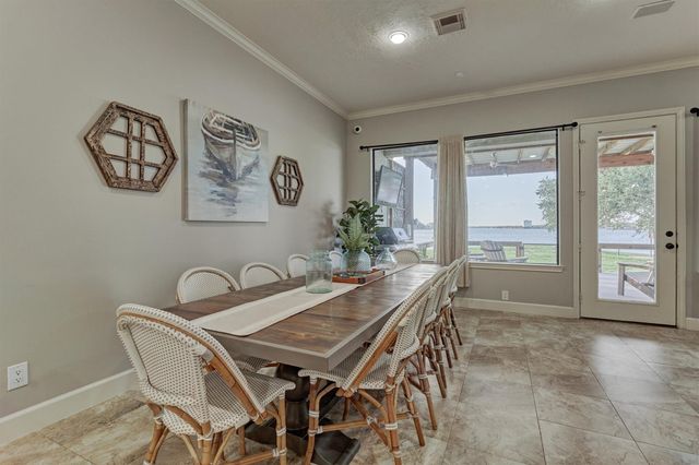 157 Capetown, Conroe, TX 77356