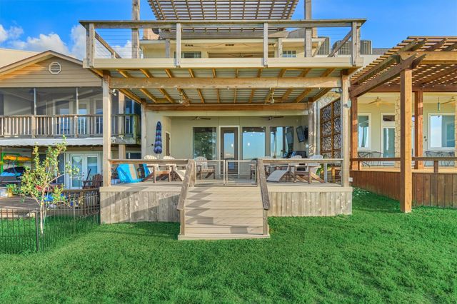 157 Capetown, Conroe, TX 77356
