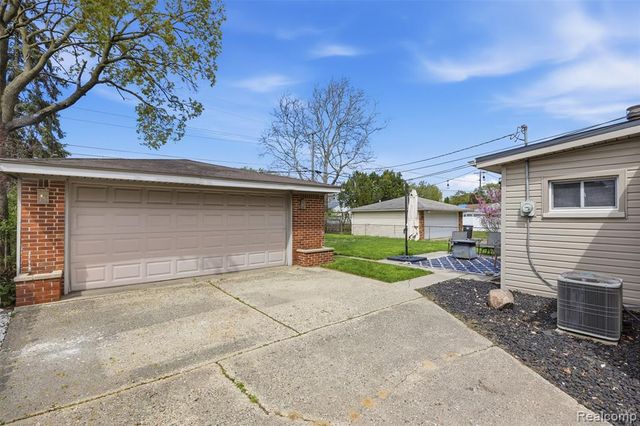 35314 Richland Street, Livonia, MI 48150