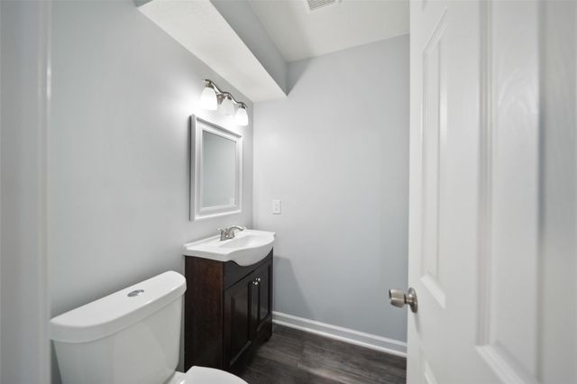 5107 Whittier Oaks Drive, Friendswood, TX 77546