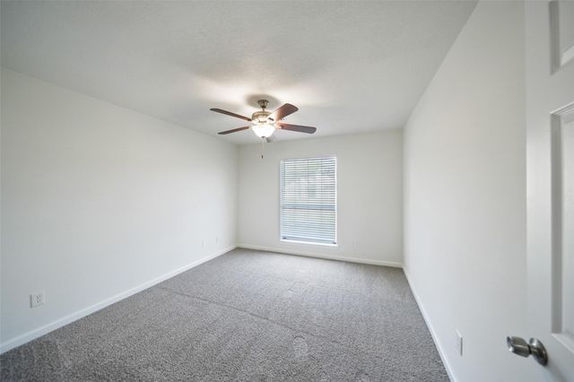 5107 Whittier Oaks Drive, Friendswood, TX 77546