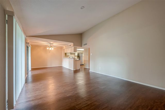 14911 Wunderlich Drive 1206, Houston, TX 77069