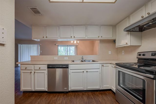 14911 Wunderlich Drive 1206, Houston, TX 77069