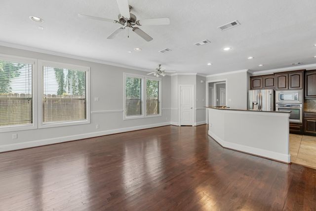 247 W 25th Street, Houston, TX 77008