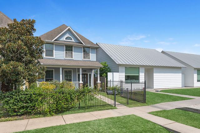 247 W 25th Street, Houston, TX 77008