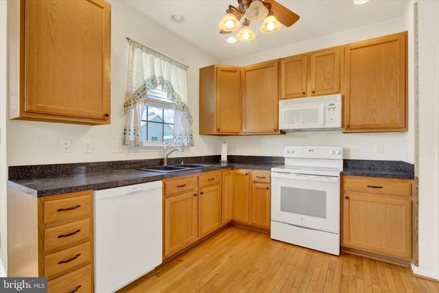 1 DINWIDDIE CT, Gettysburg, PA 17325