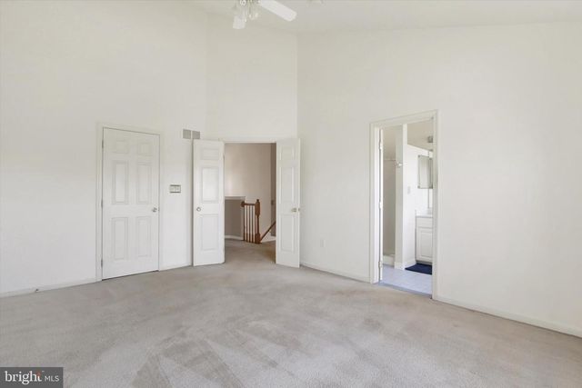 1 DINWIDDIE CT, Gettysburg, PA 17325