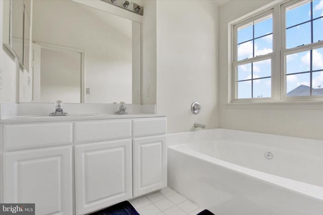 1 DINWIDDIE CT, Gettysburg, PA 17325