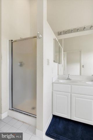 1 DINWIDDIE CT, Gettysburg, PA 17325