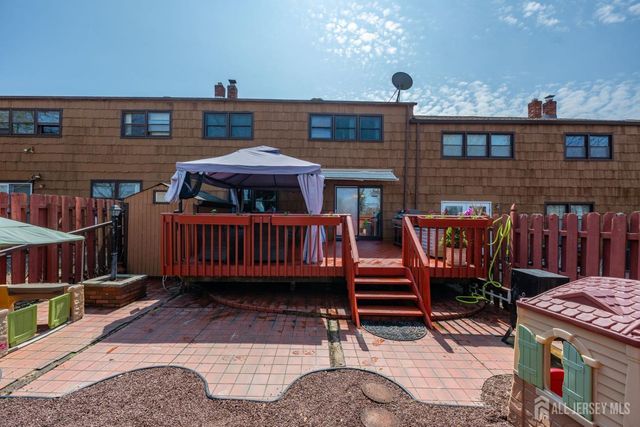 8 Sherbone Place, Sayreville, NJ 08872