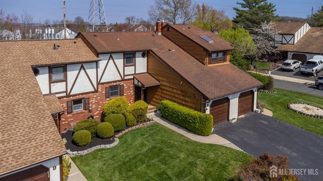 8 Sherbone Place, Sayreville, NJ 08872