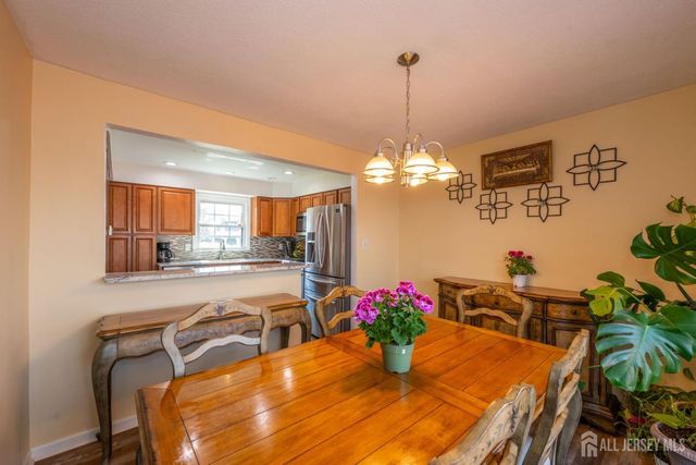 8 Sherbone Place, Sayreville, NJ 08872