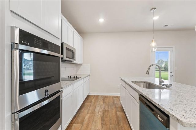 719 CONEFLOWER Way, Mcdonough, GA 30253