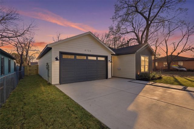 8724 Quinn Street, Dallas, TX 75217