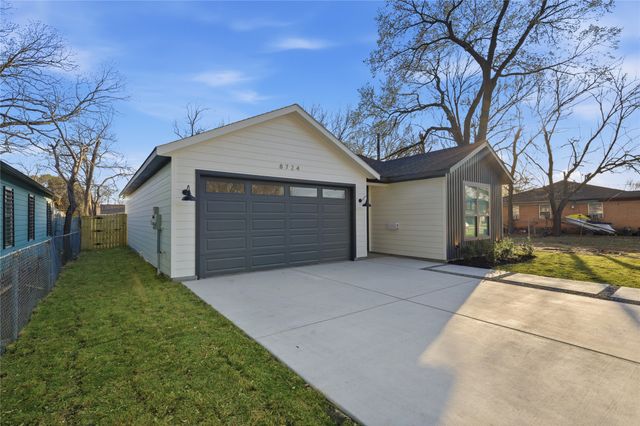 8724 Quinn Street, Dallas, TX 75217