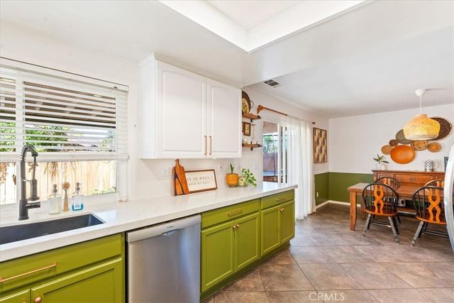 1668 Kenora, Escondido, CA 92027