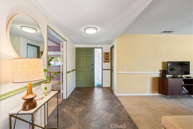 1668 Kenora, Escondido, CA 92027