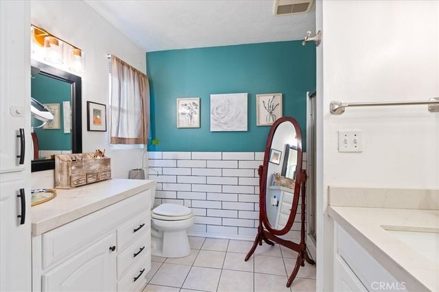 1668 Kenora, Escondido, CA 92027